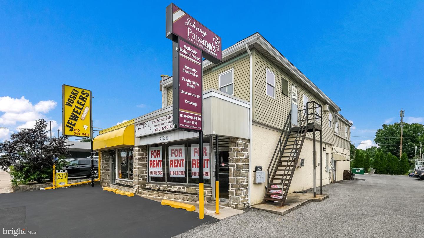 226-228 Baltimore Pike Property Photo