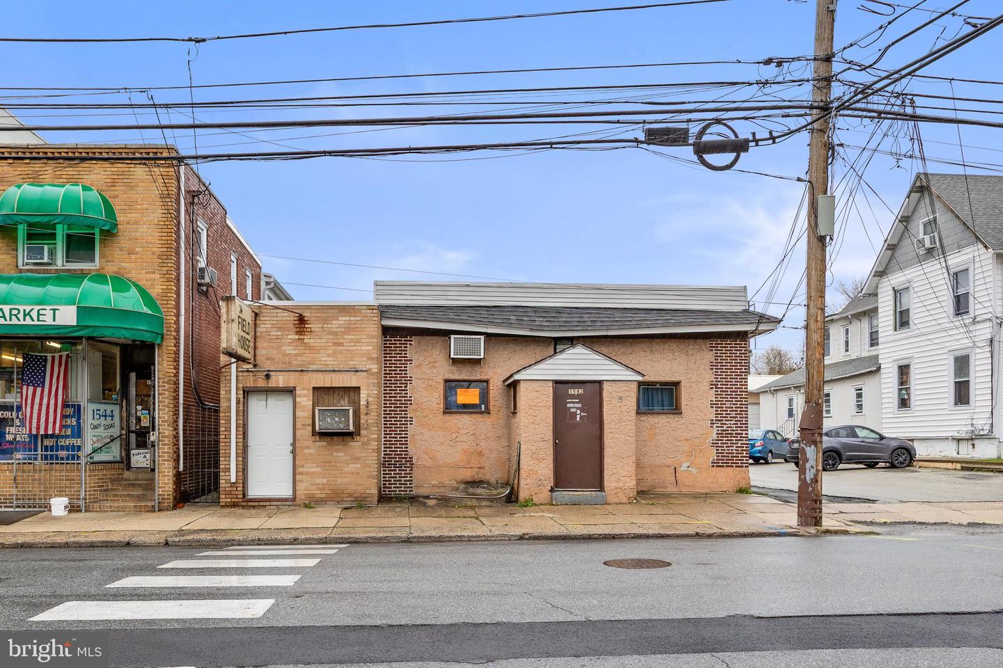 1542 ELMWOOD AVE Property Photo 1