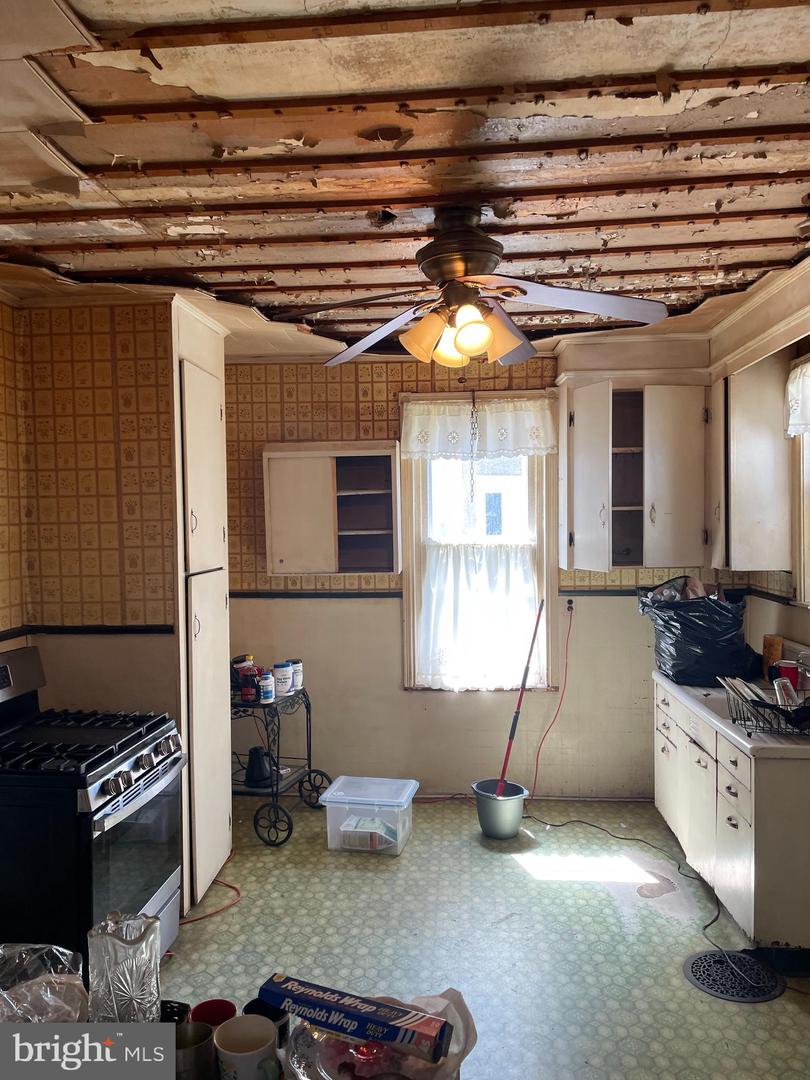 45 W Essex Ave Property Photo 5