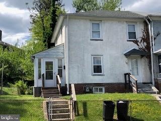 910 E 15th St Property Photo