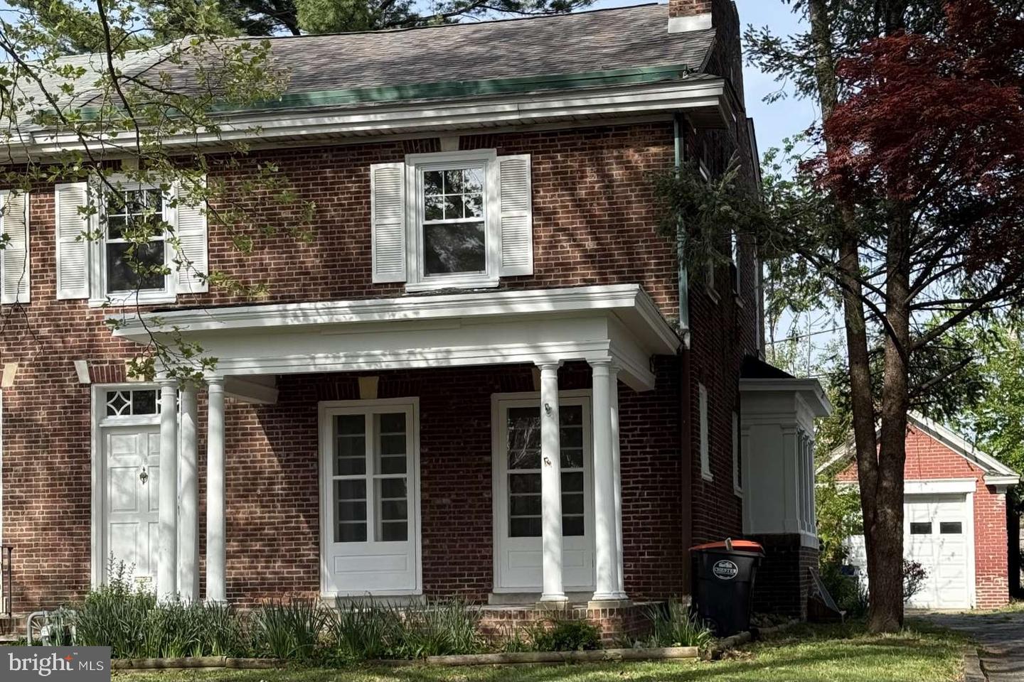 16 E Parkway Ave Property Photo