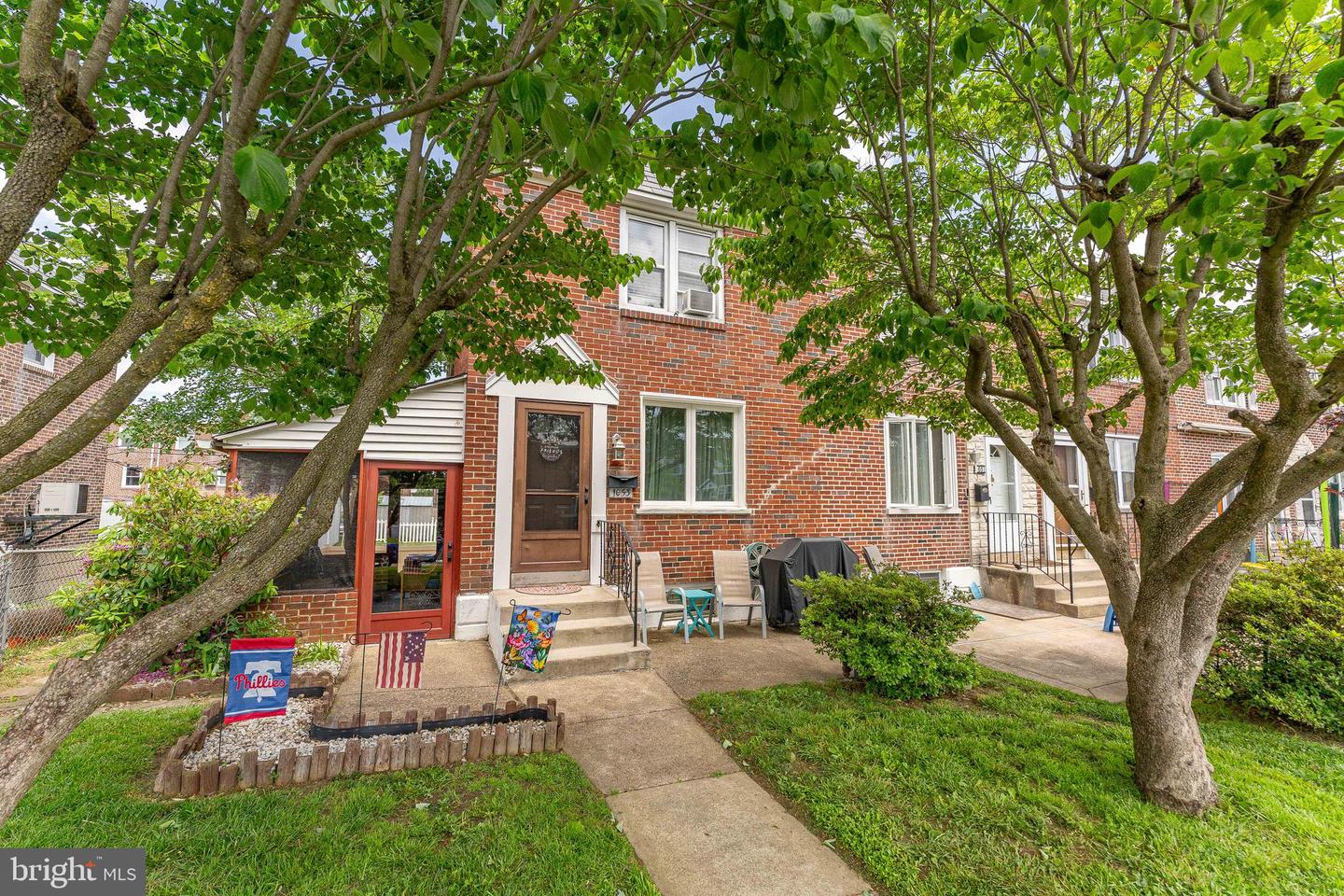 1053 Tremont Dr Property Photo 1