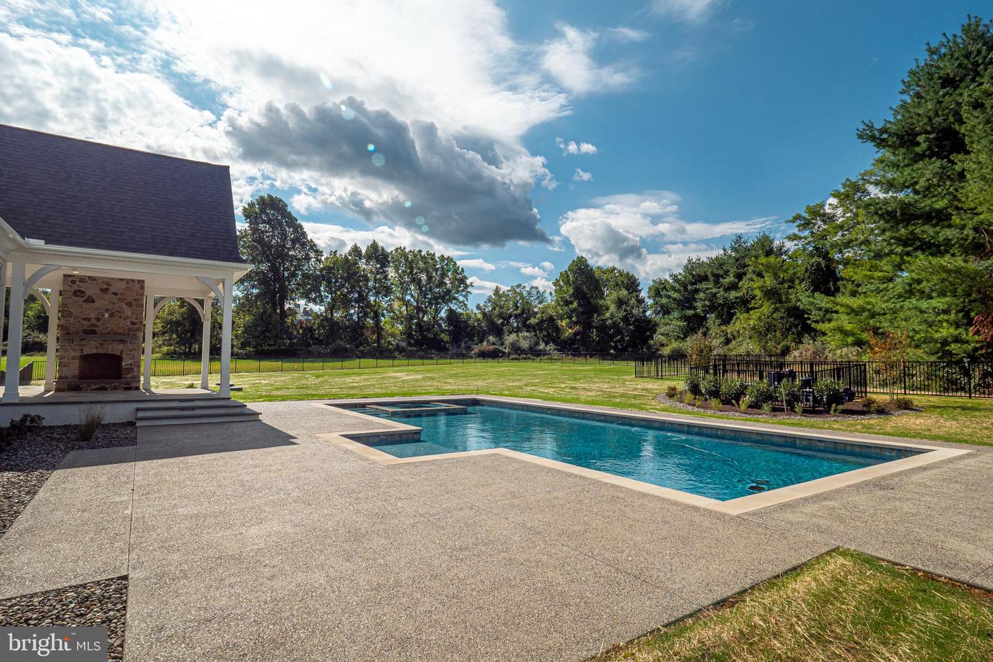 8 Atwater Rd #nt4 Property Photo 55