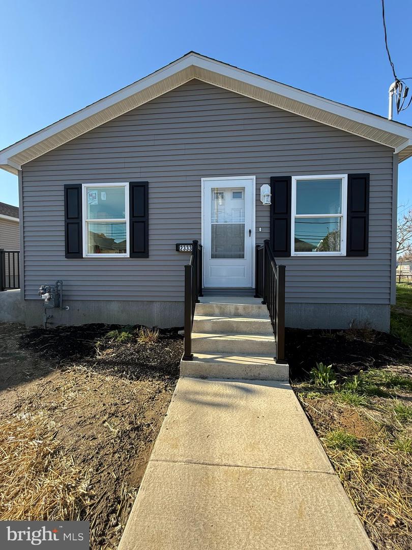 2329 E Macdade Blvd Property Photo