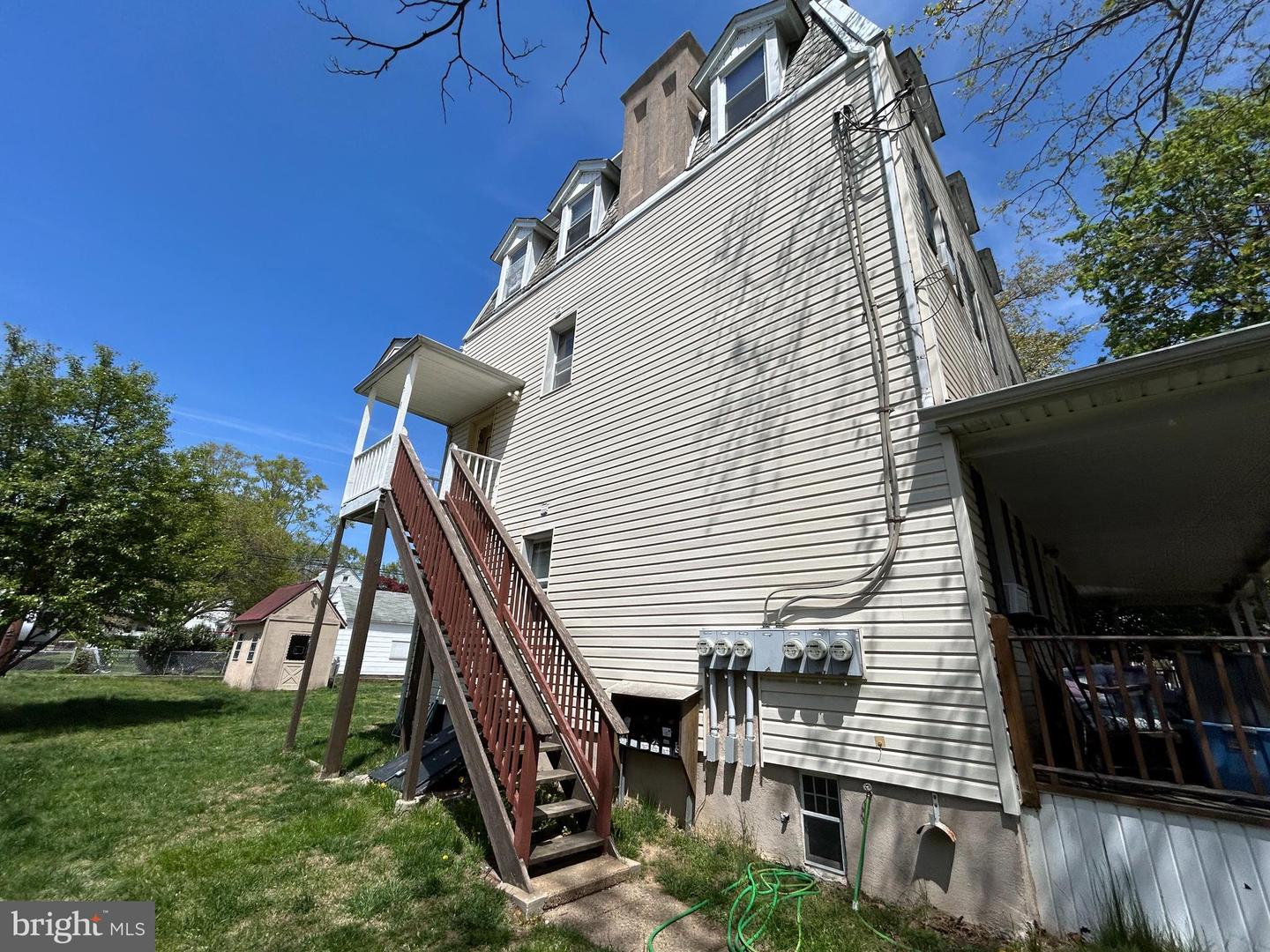 15 W Ridley Ave Property Photo 6