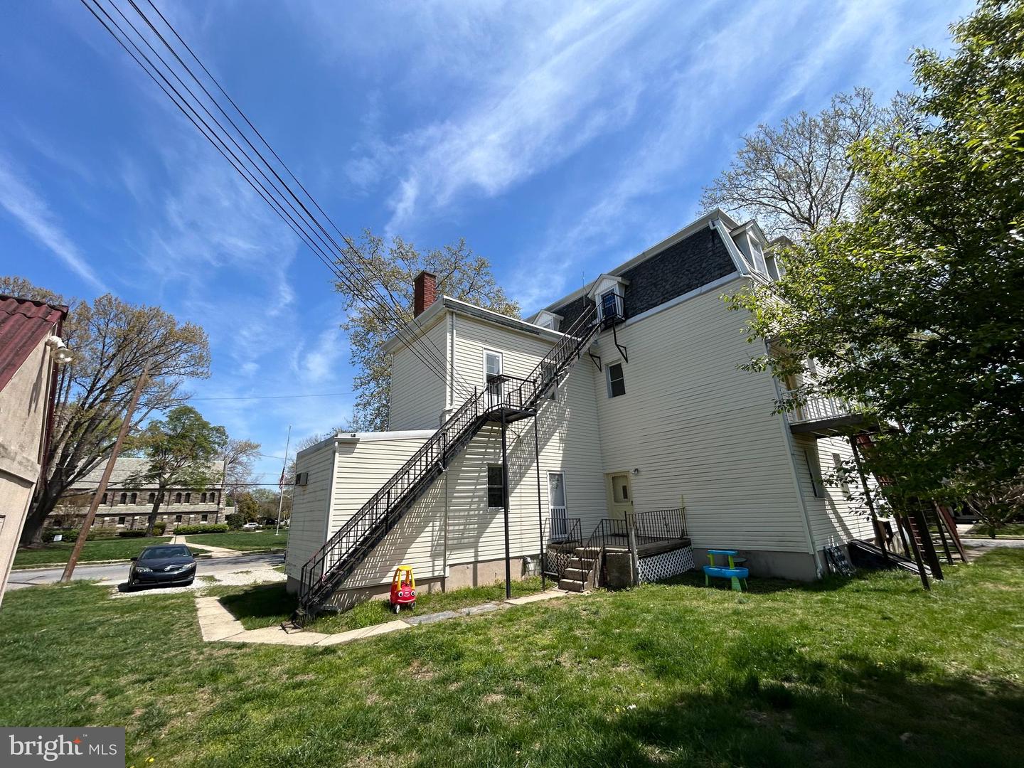 15 W Ridley Ave Property Photo 8