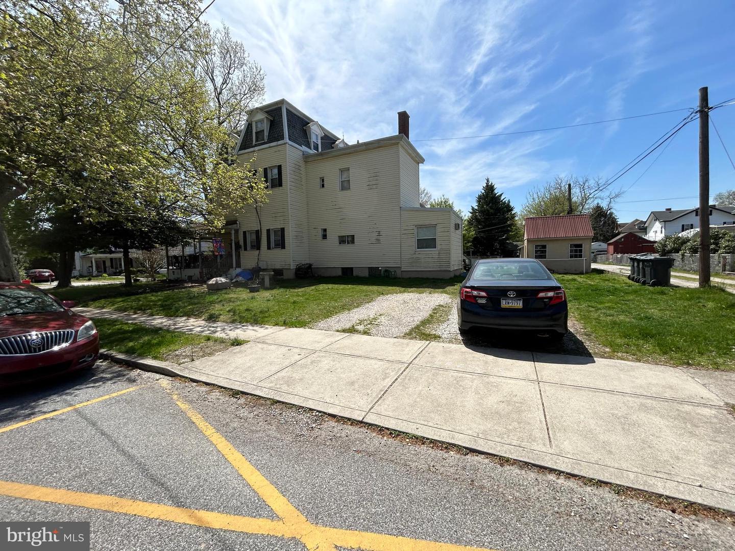 15 W Ridley Ave Property Photo 10