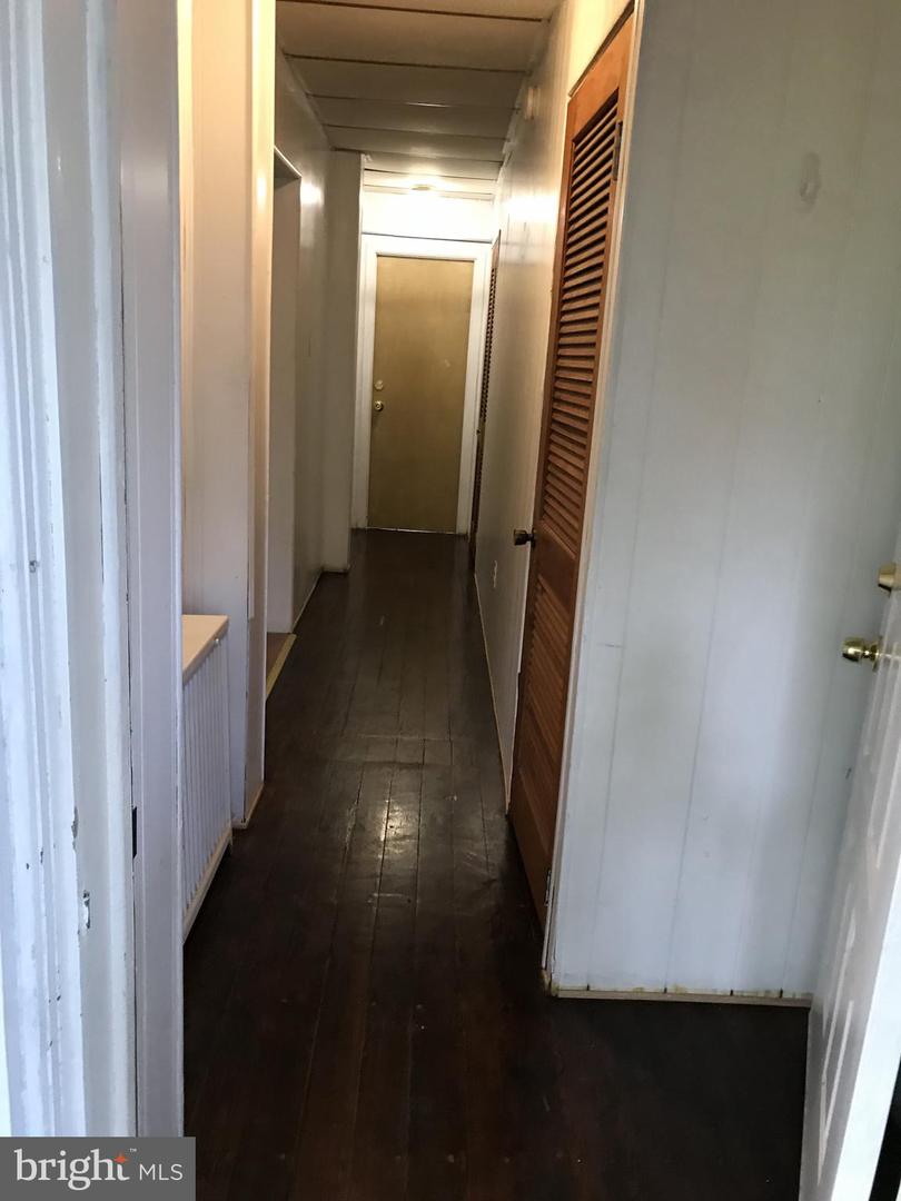 15 W Ridley Ave Property Photo 17