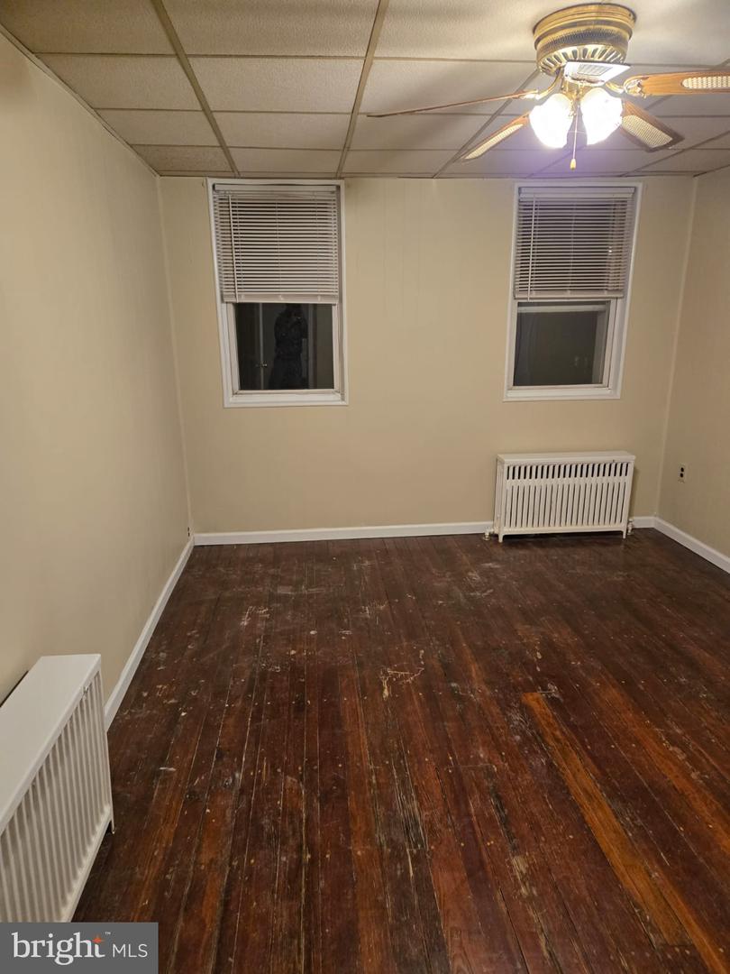 15 W Ridley Ave Property Photo 18