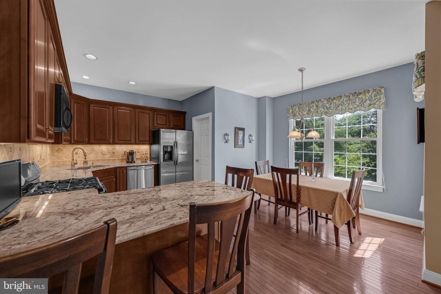 220 Hillsboro Mills Ln Property Photo 3