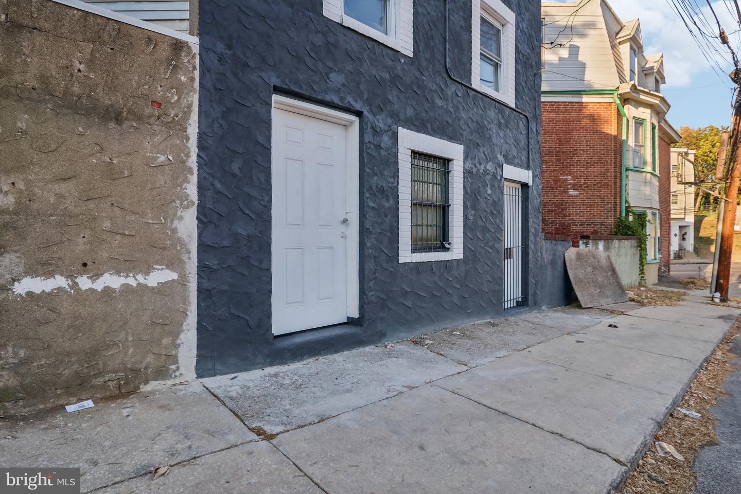 702 Main St Property Photo 28