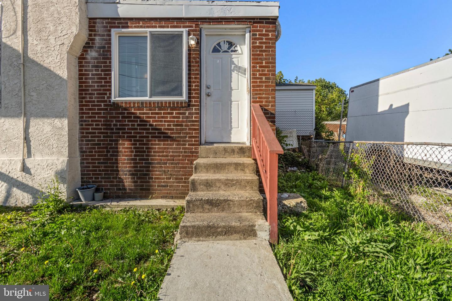 100 Chester Pike Property Photo 10