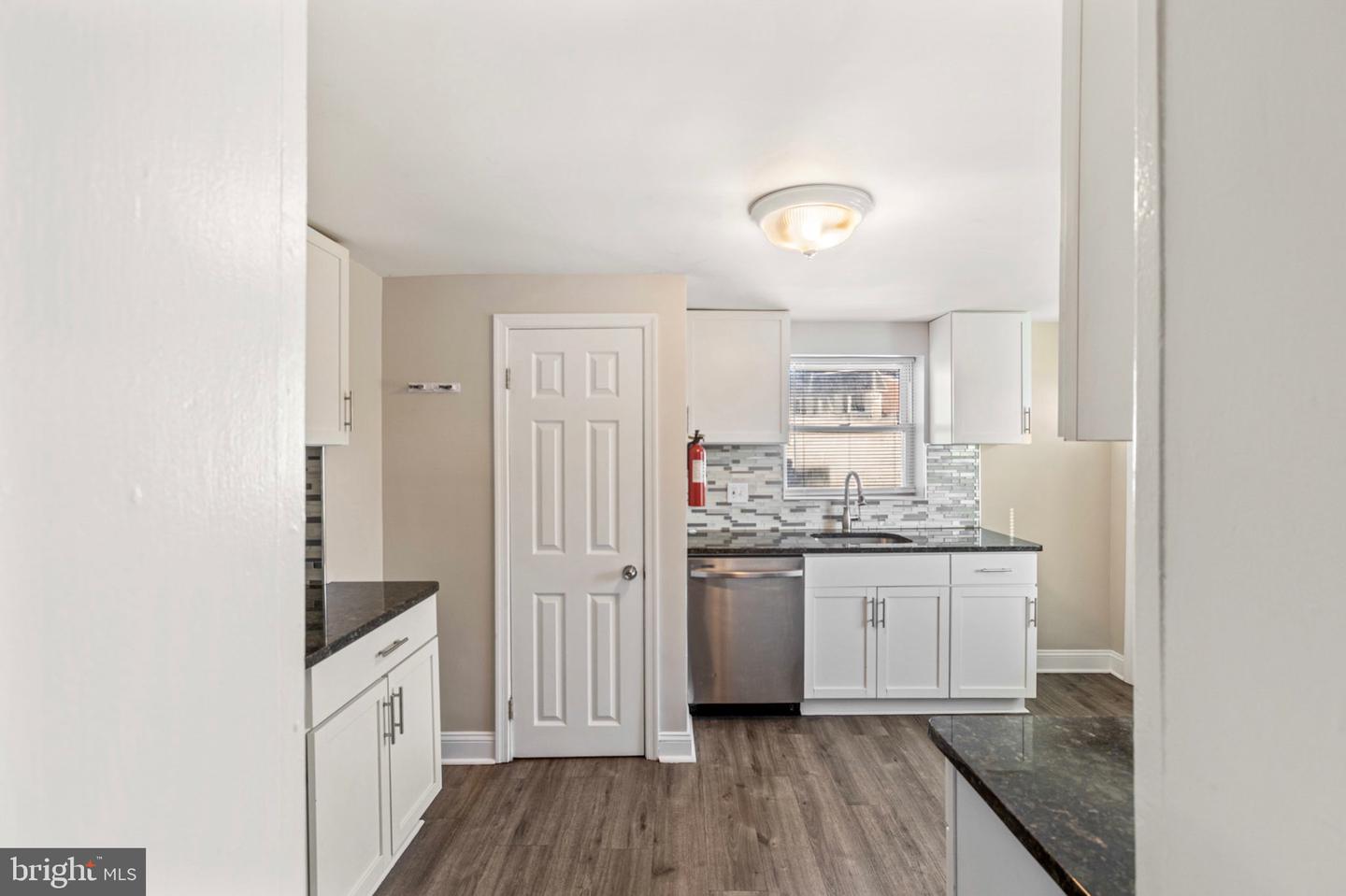 100 Chester Pike Property Photo 17
