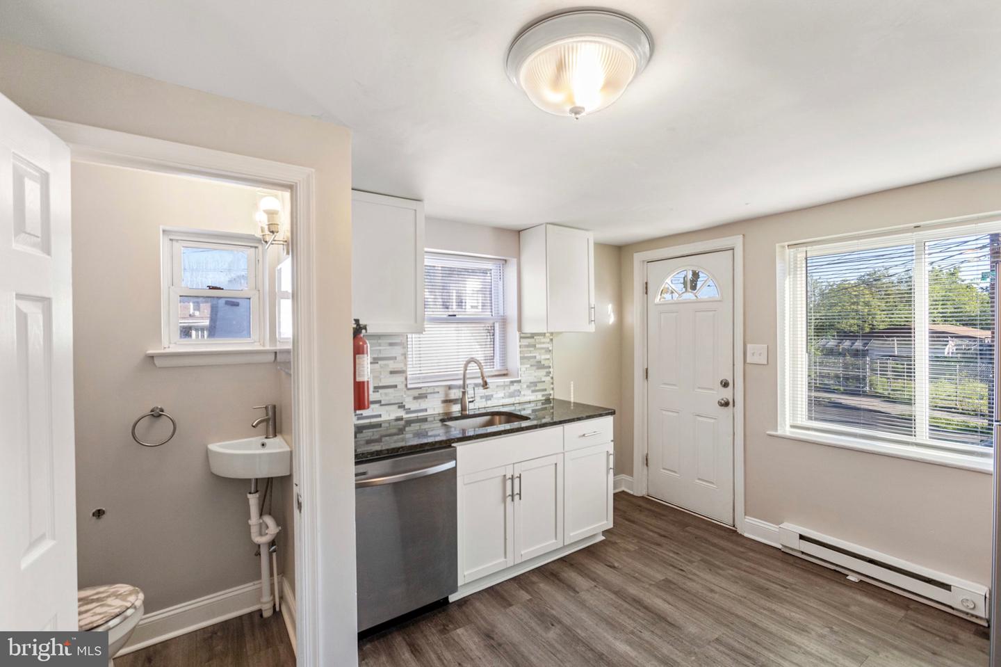100 Chester Pike Property Photo 18