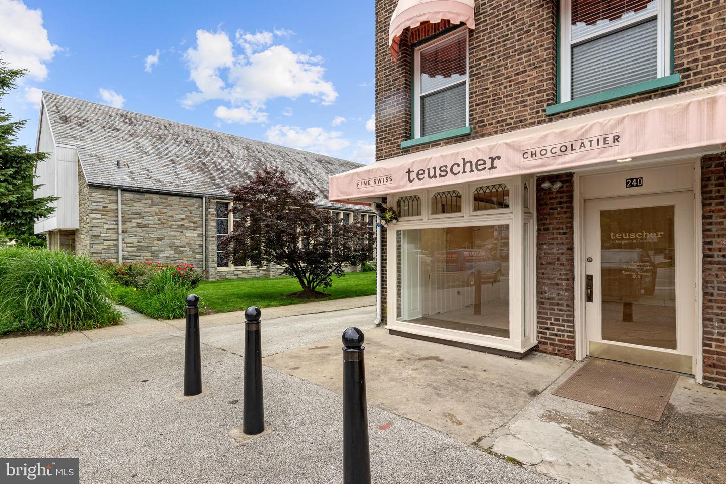 240 E Lancaster Ave #retail Unit Property Photo 1
