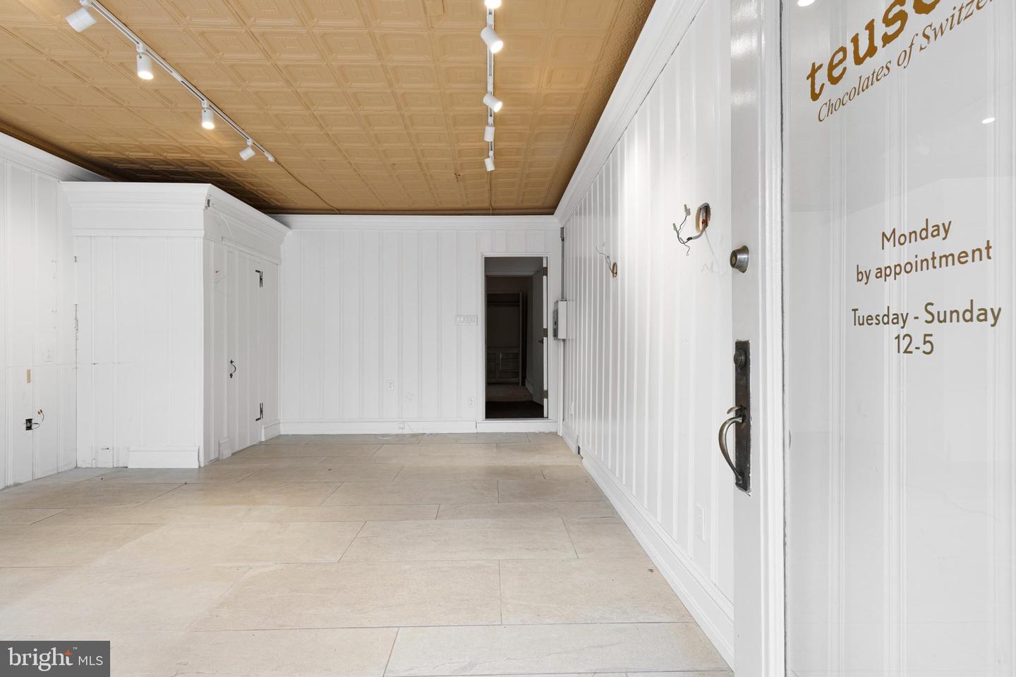 240 E Lancaster Ave #retail Unit Property Photo 5