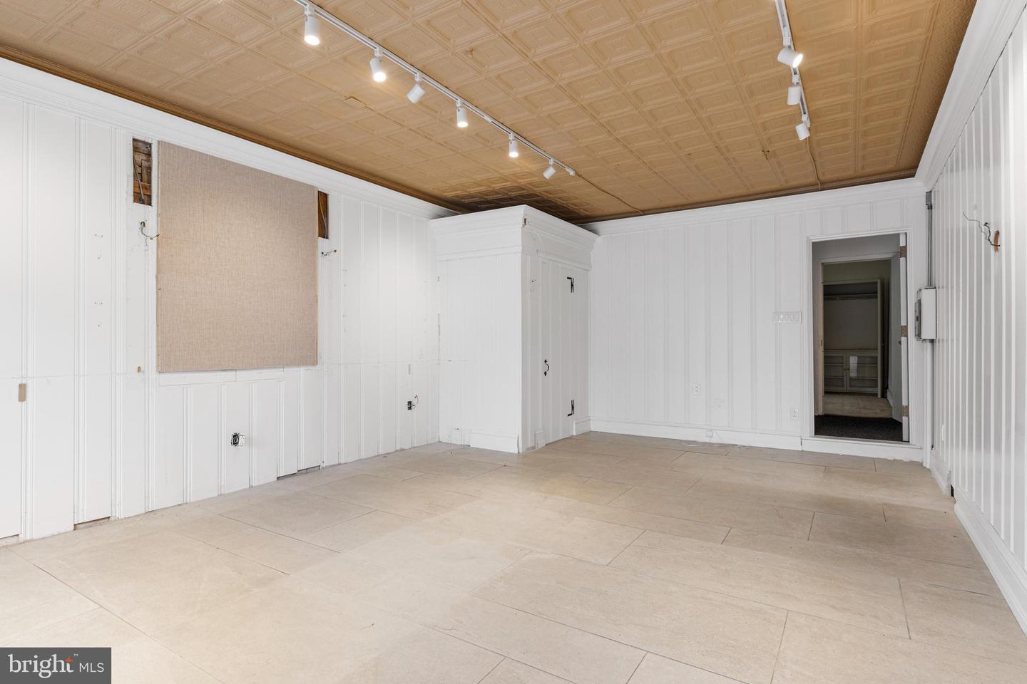 240 E Lancaster Ave #retail Unit Property Photo 10