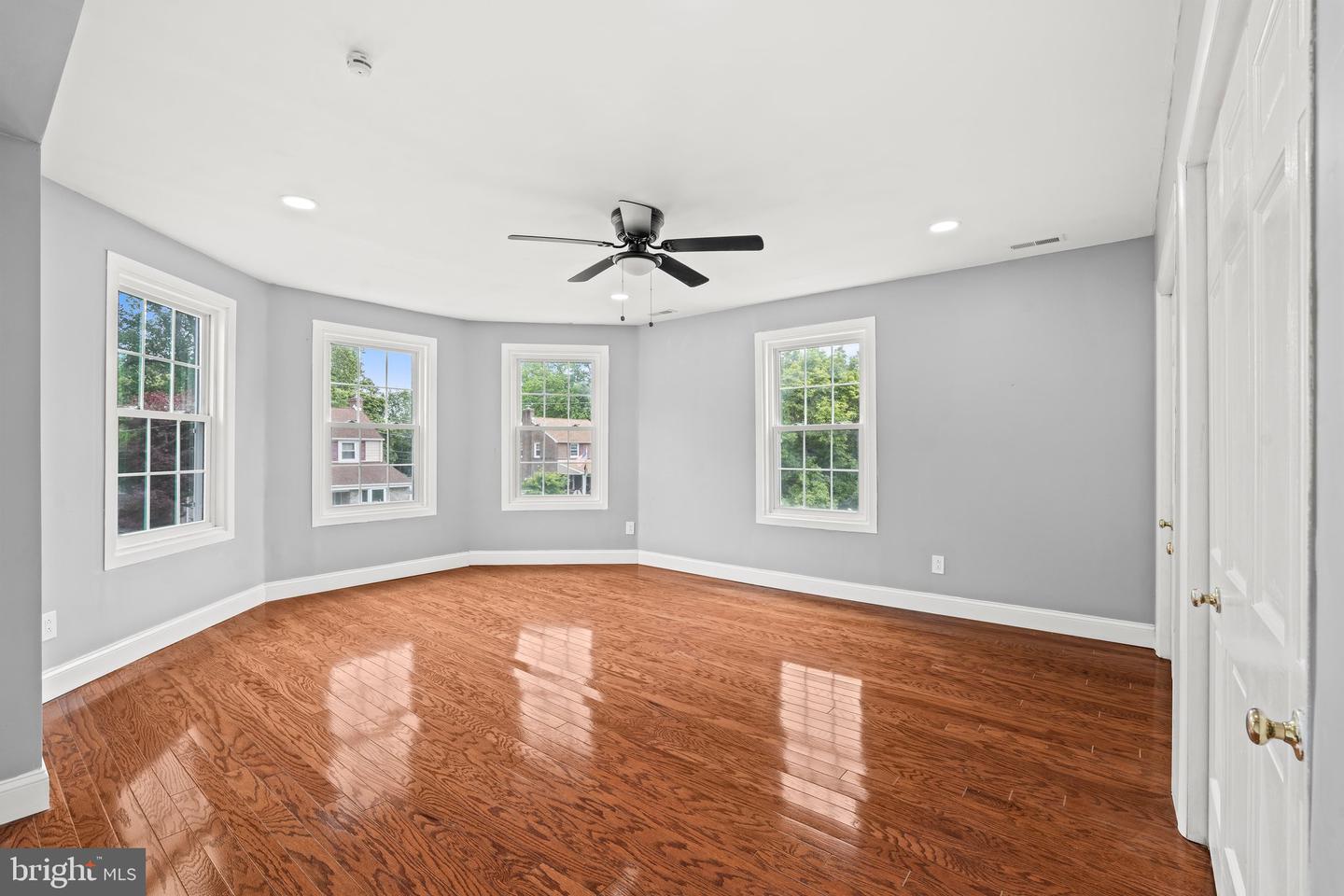 520 Maine Ave Property Photo 18