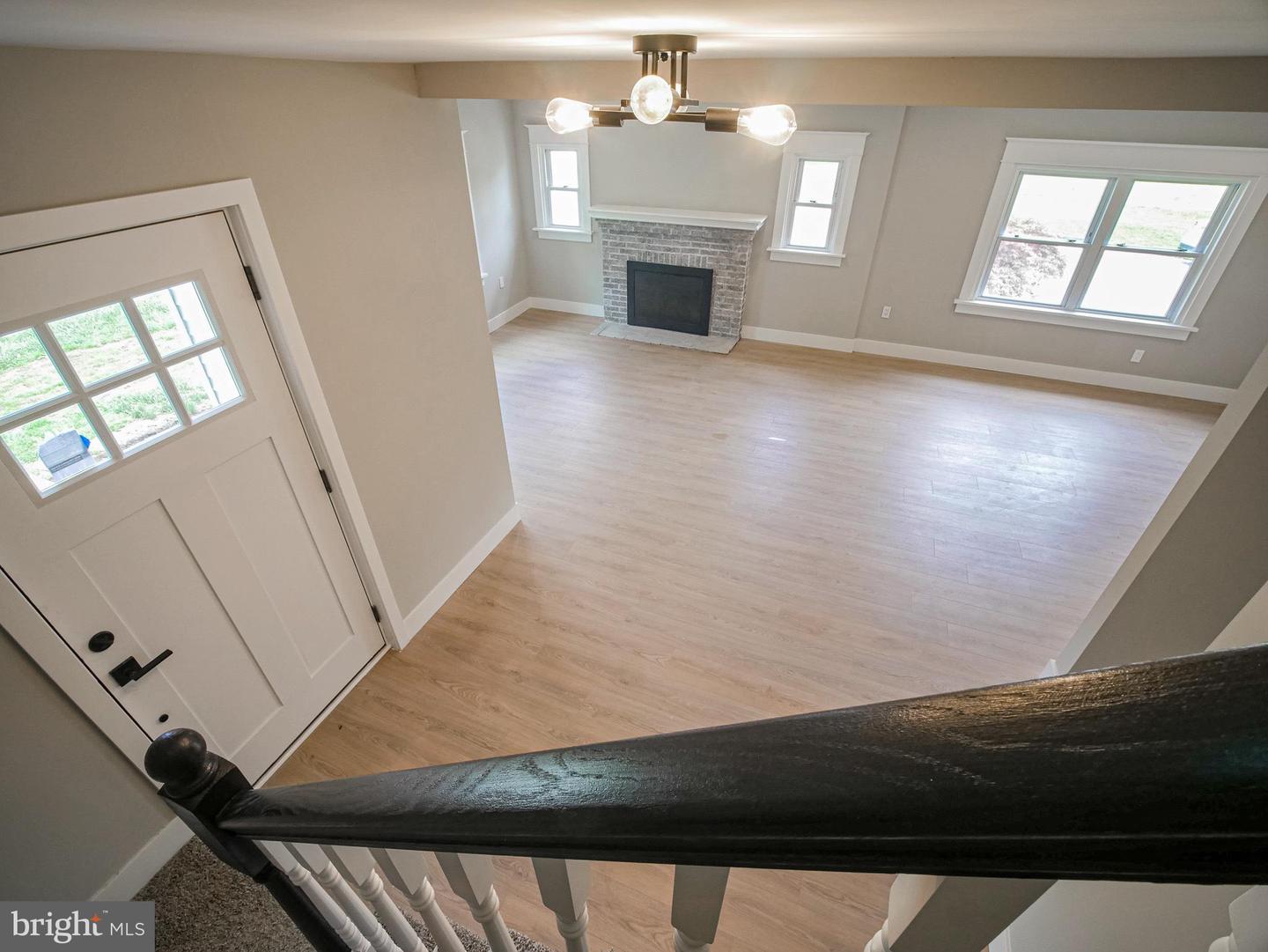 1200 First Ave Property Photo 16