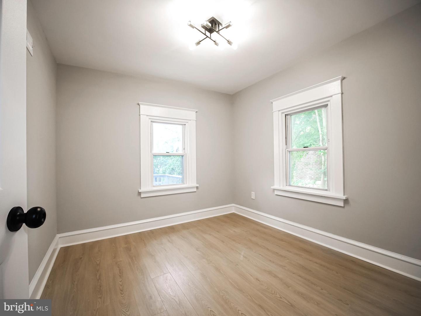 1200 First Ave Property Photo 23