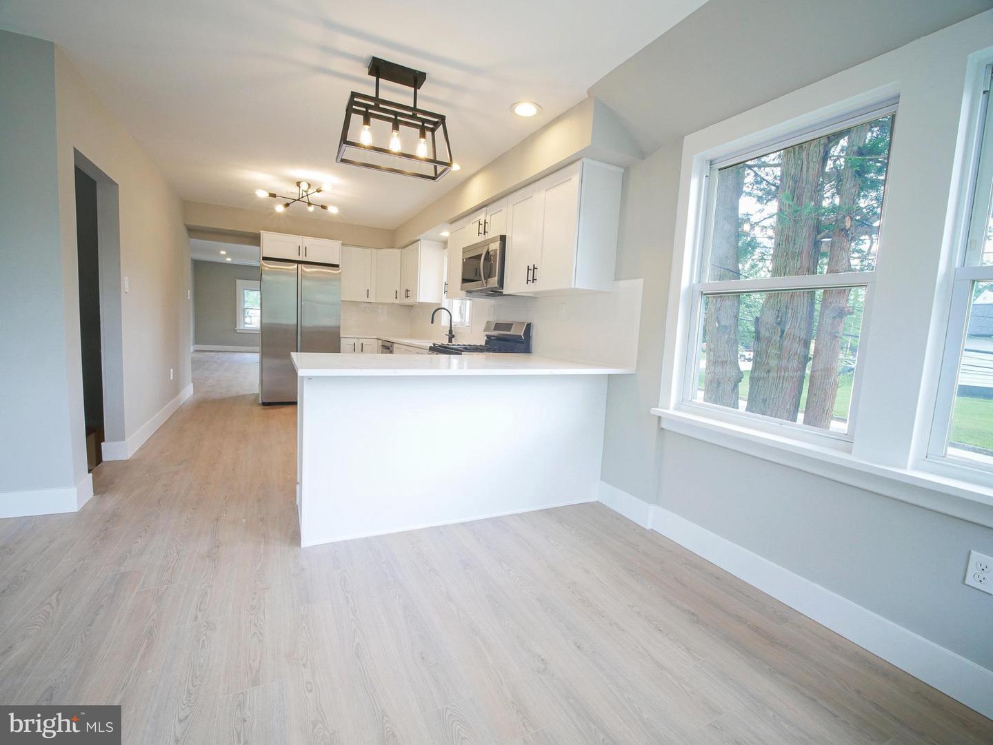 1200 First Ave Property Photo 29