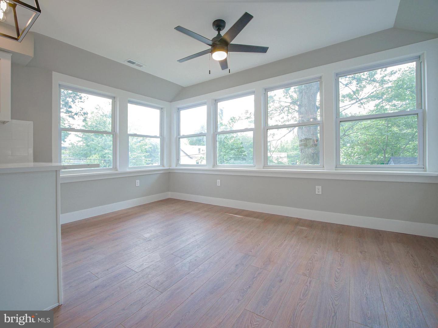 1200 First Ave Property Photo 30
