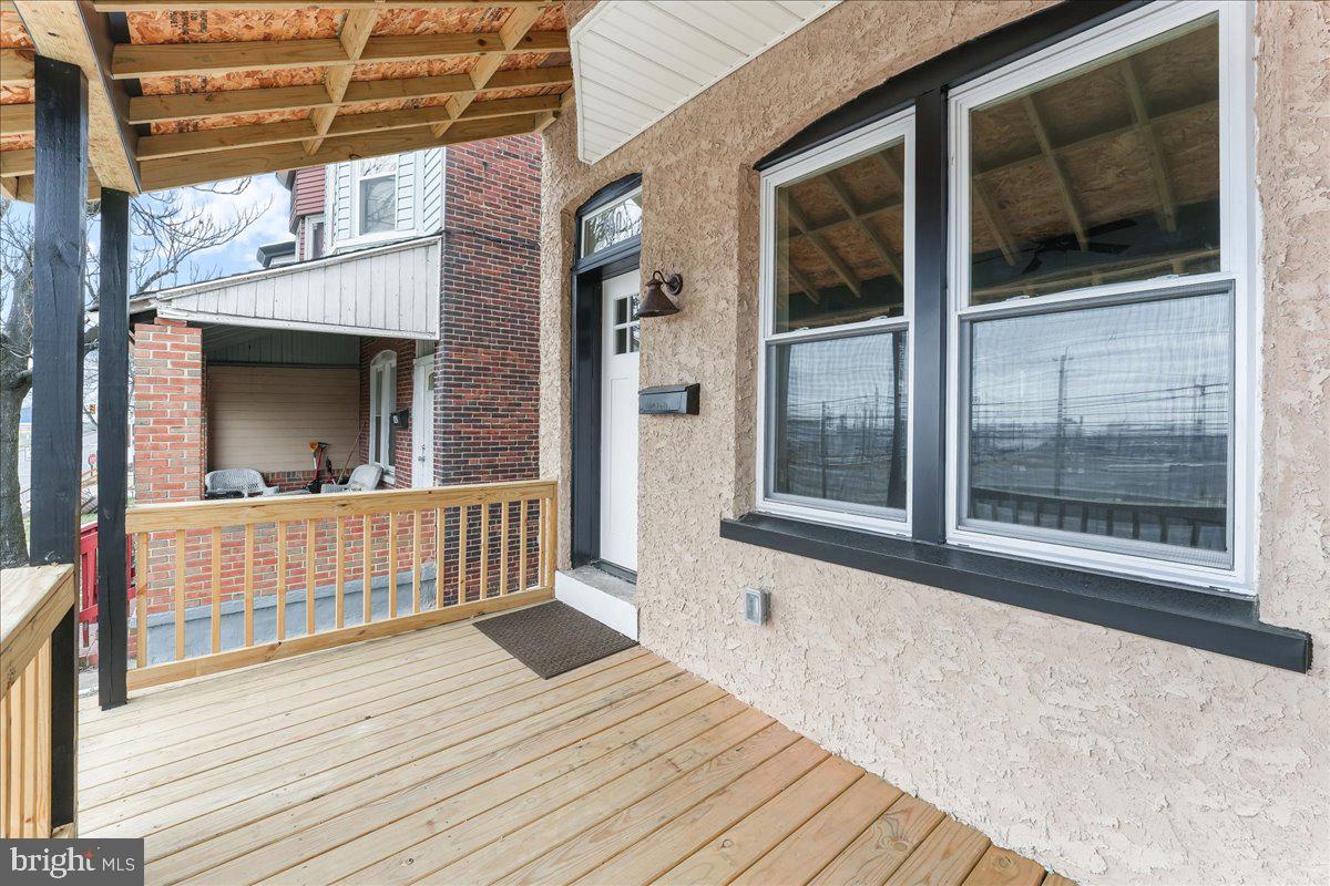 160 Ridge Rd Property Photo 3