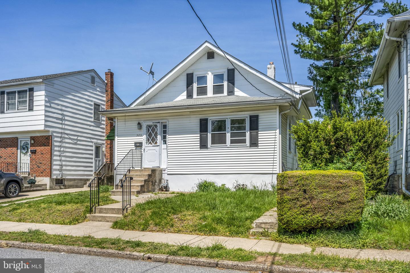 505 Comerford Ave Property Photo 2