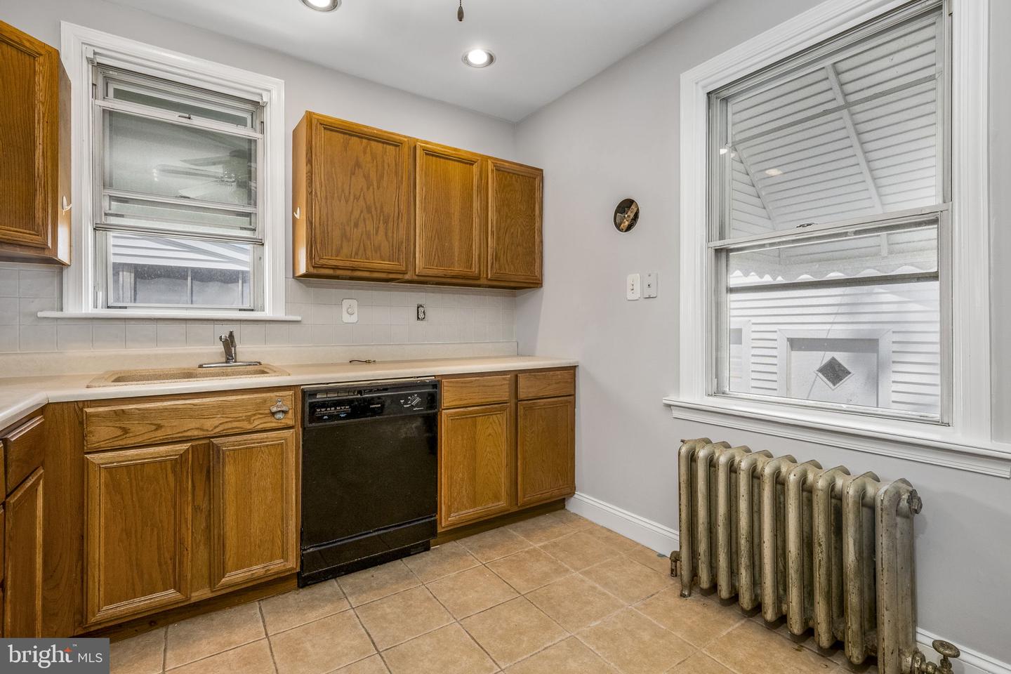 505 Comerford Ave Property Photo 10