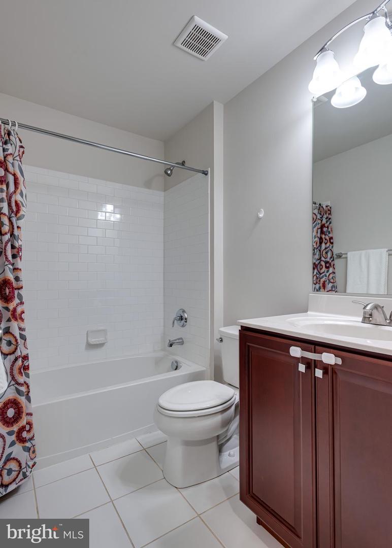 211 Corvus Cir #128 Property Photo 33