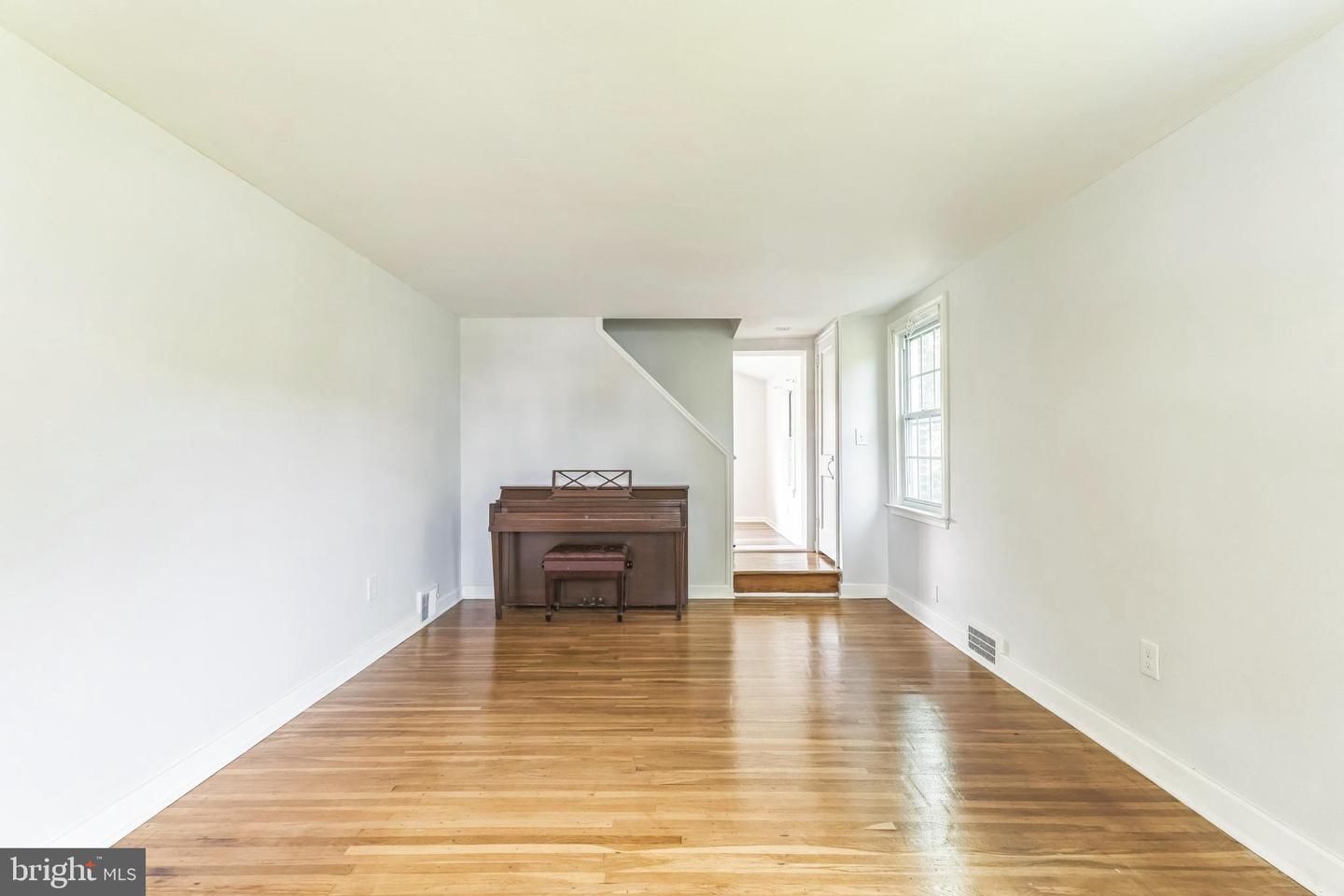 515 Johnson Ave #101 Property Photo 5
