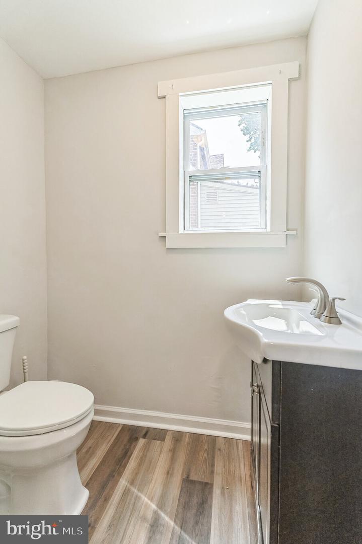 515 Johnson Ave #101 Property Photo 16