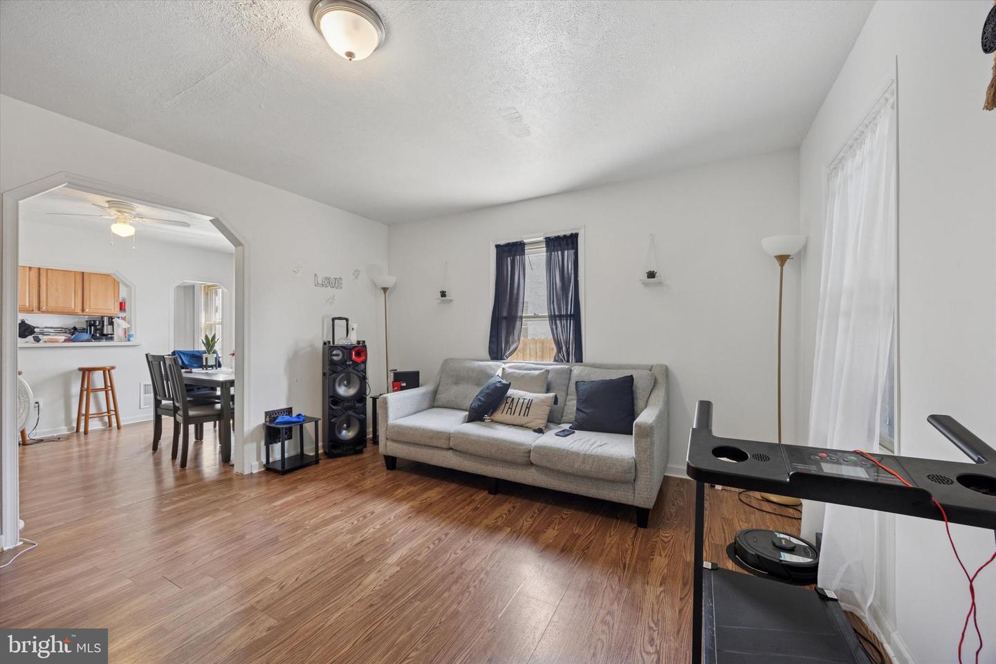 1125 Morton Ave #42 Property Photo 7