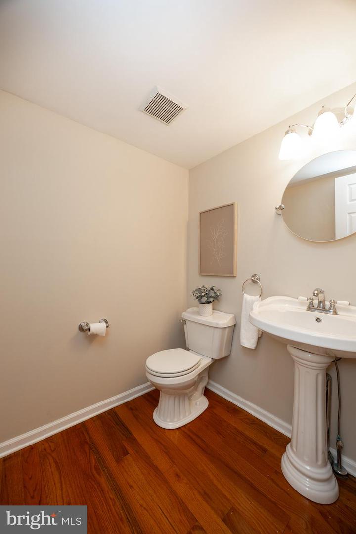 2 Federal Farm Dr #2 Property Photo 28