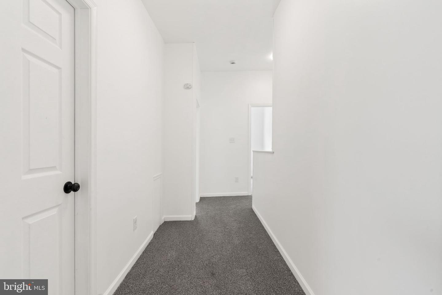 1359 Green St Property Photo 8