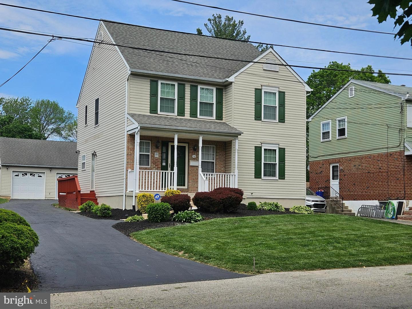 1119 Secane Rd Property Photo 1