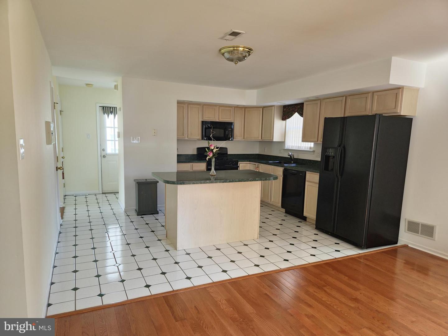 1119 Secane Rd Property Photo 4
