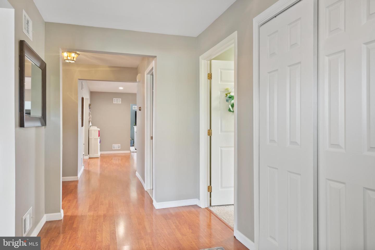 550 Delaware Ave Property Photo 3