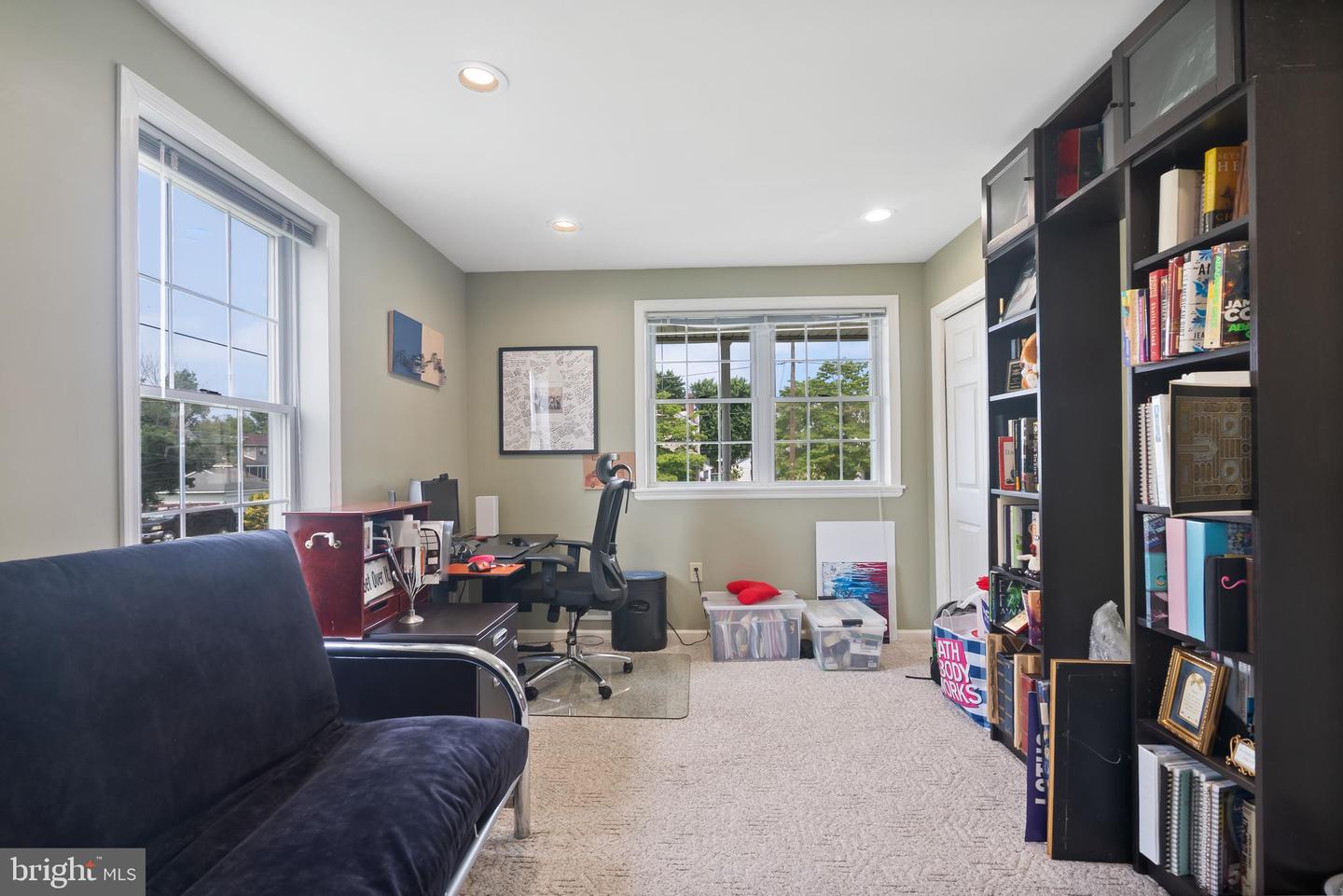 550 Delaware Ave Property Photo 5