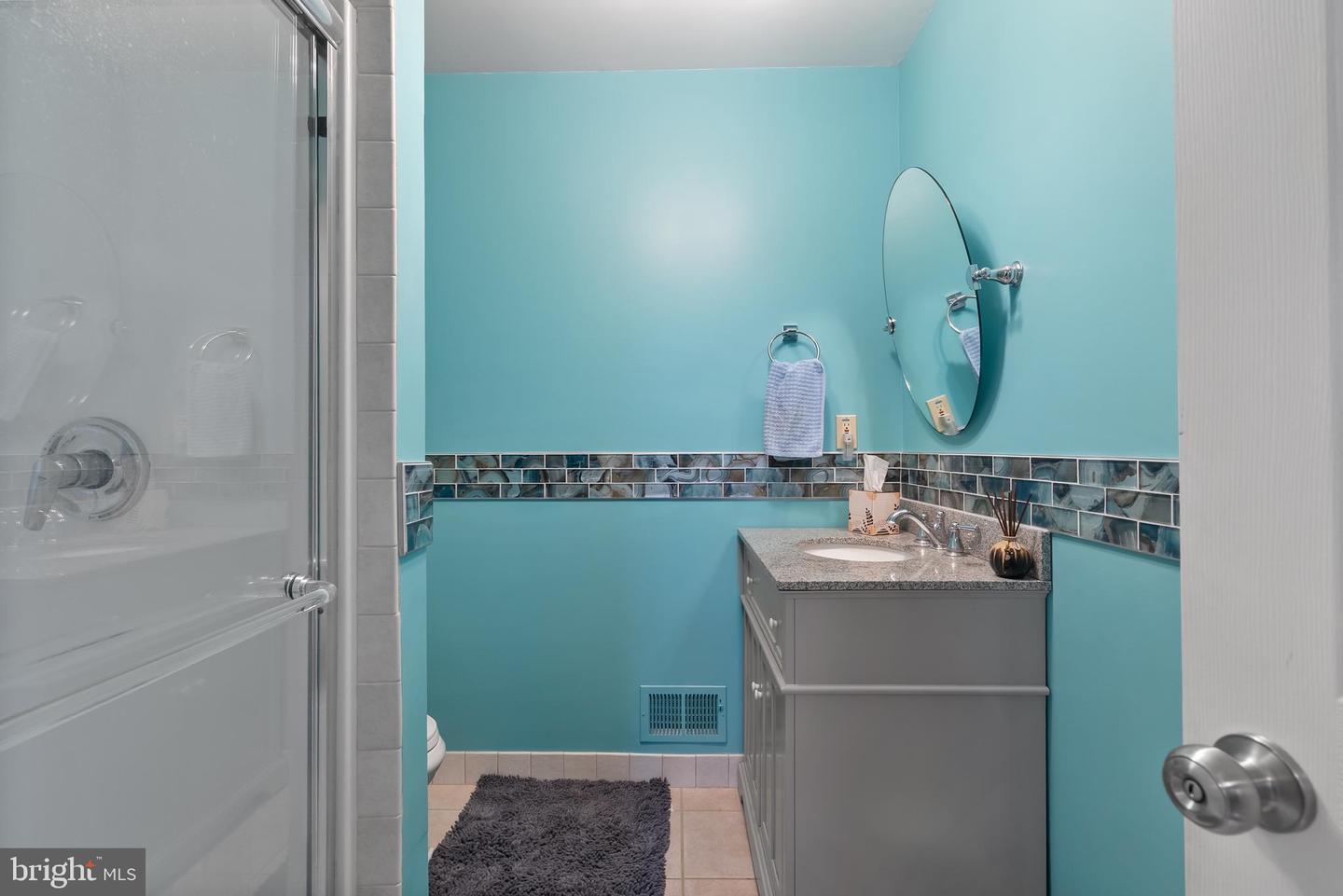 550 Delaware Ave Property Photo 7