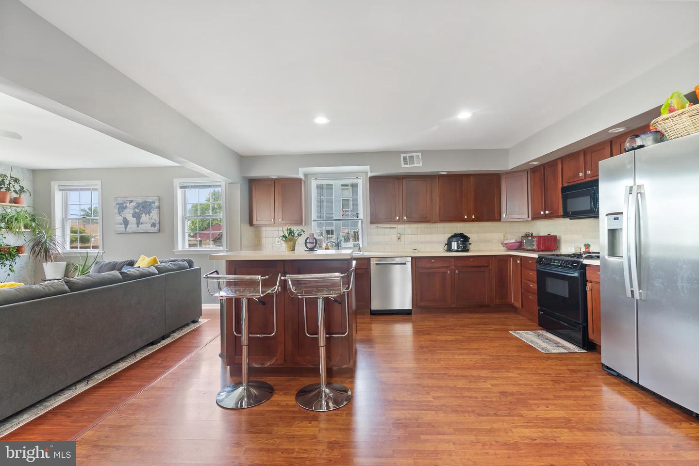 550 Delaware Ave Property Photo 10