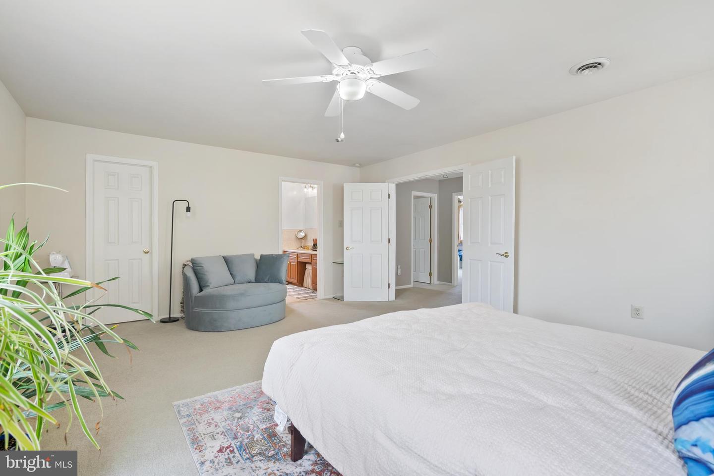 550 Delaware Ave Property Photo 18