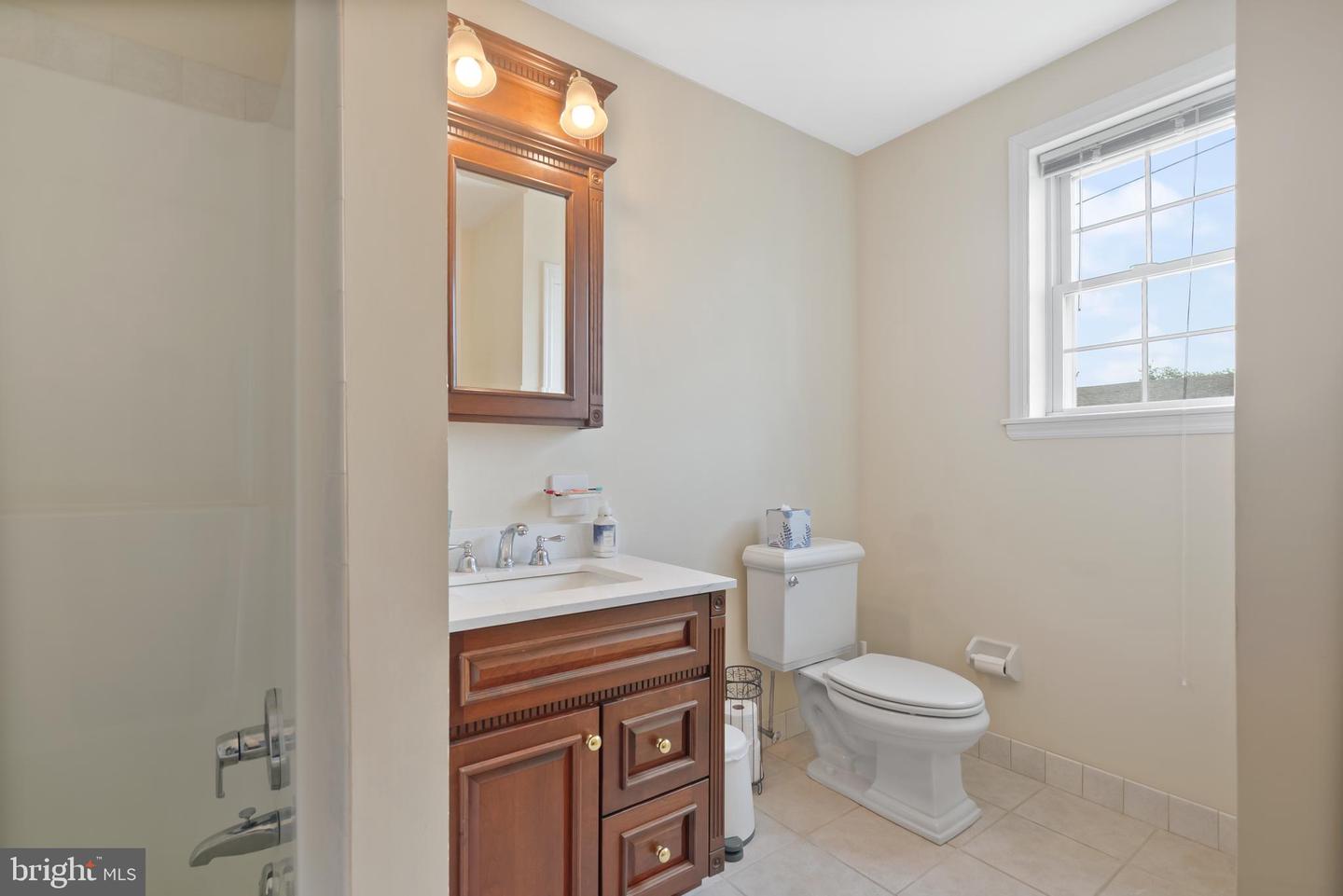 550 Delaware Ave Property Photo 22