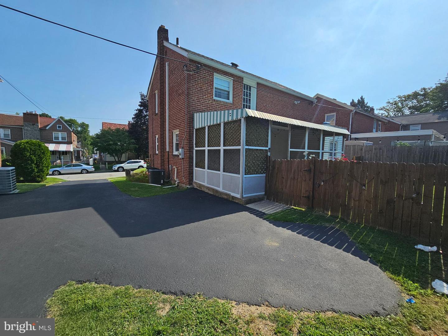 30 Wayne Ave Property Photo 23