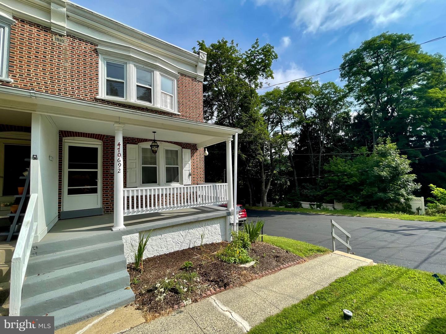 692 Lenni Rd Property Photo