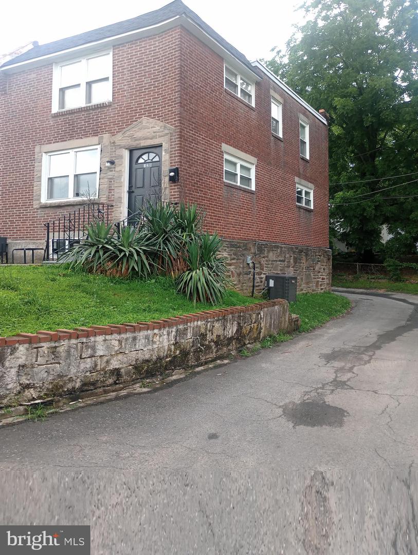129 Branford Rd Property Photo 2