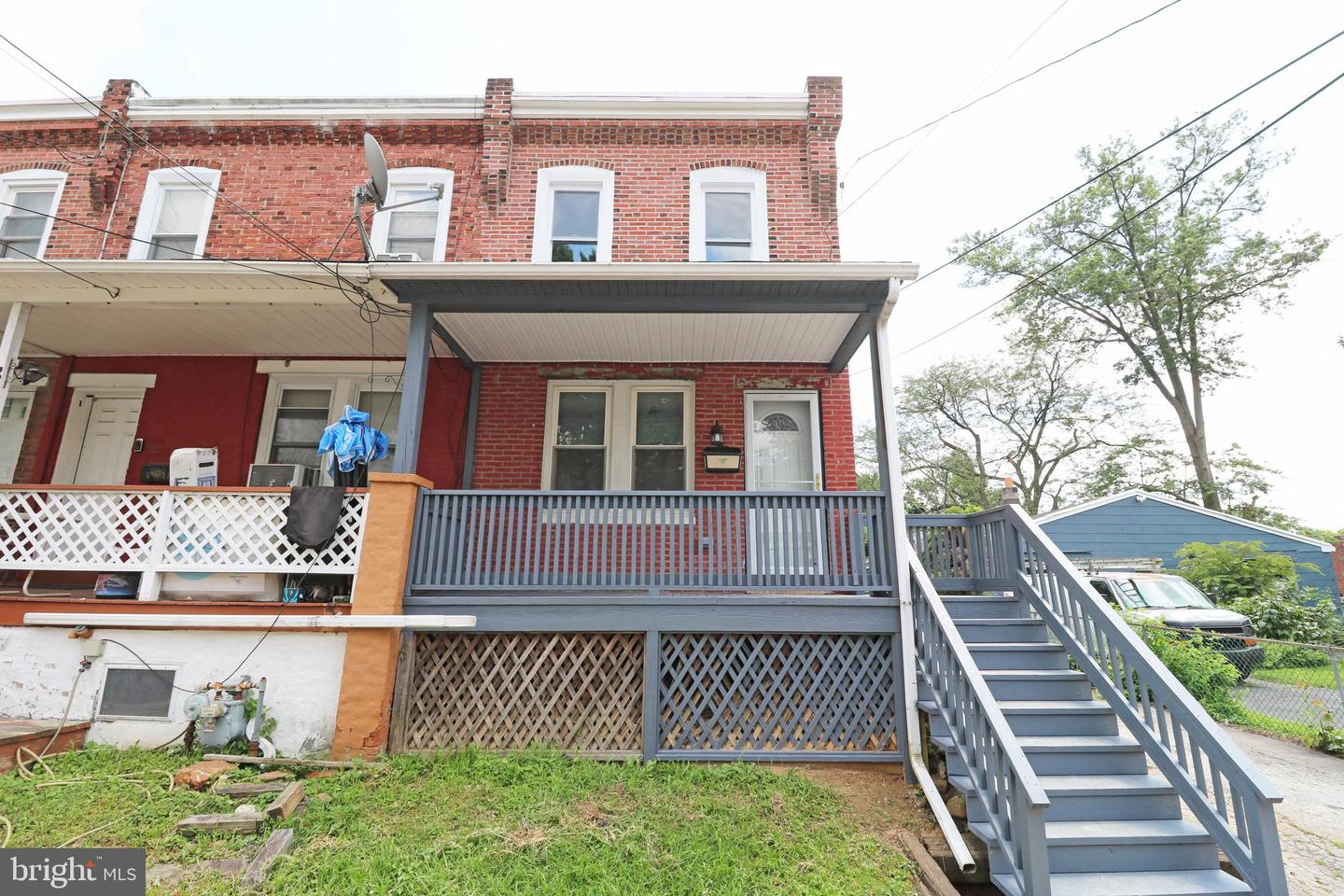 810 Walnut St Property Photo 1