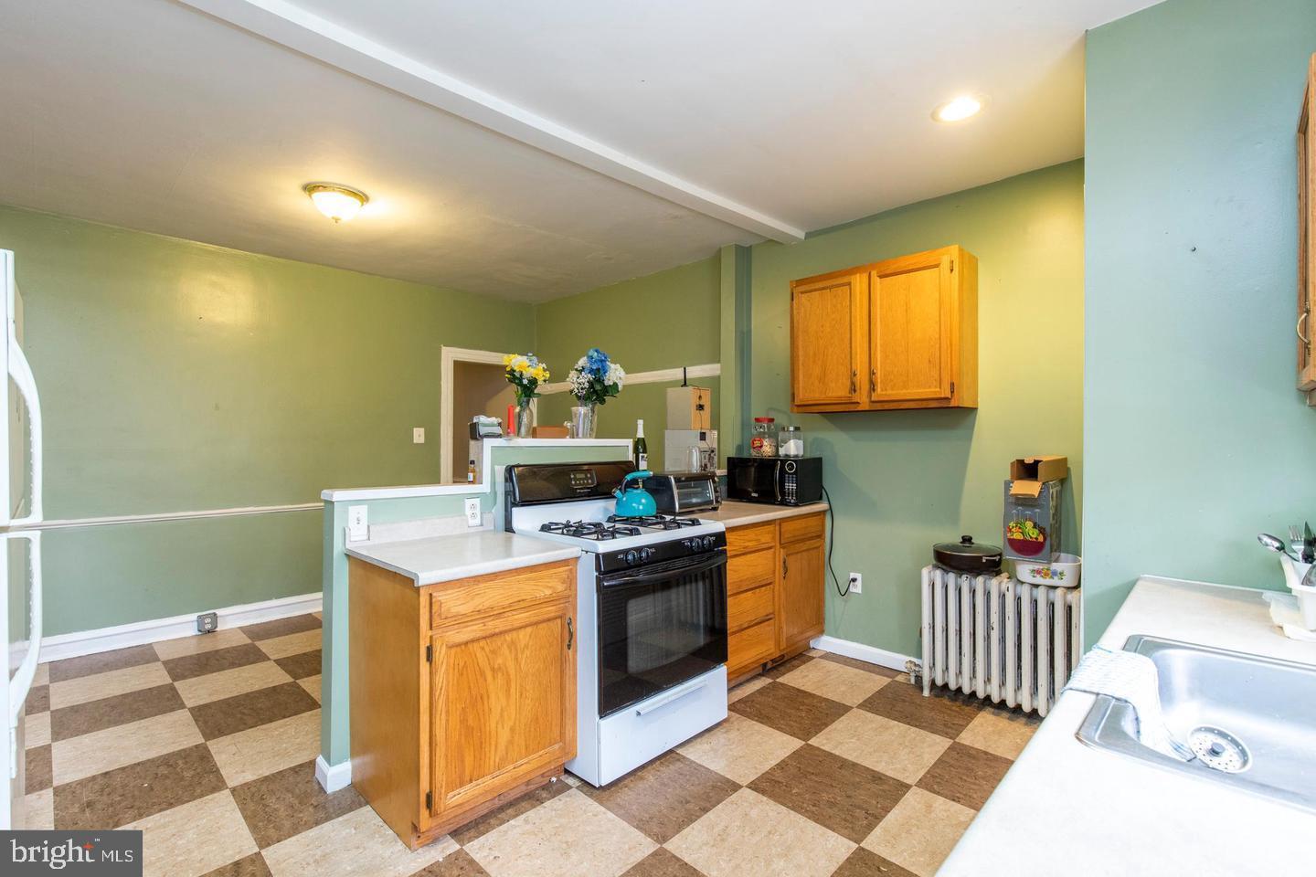447 West Chester Pike Property Photo 8