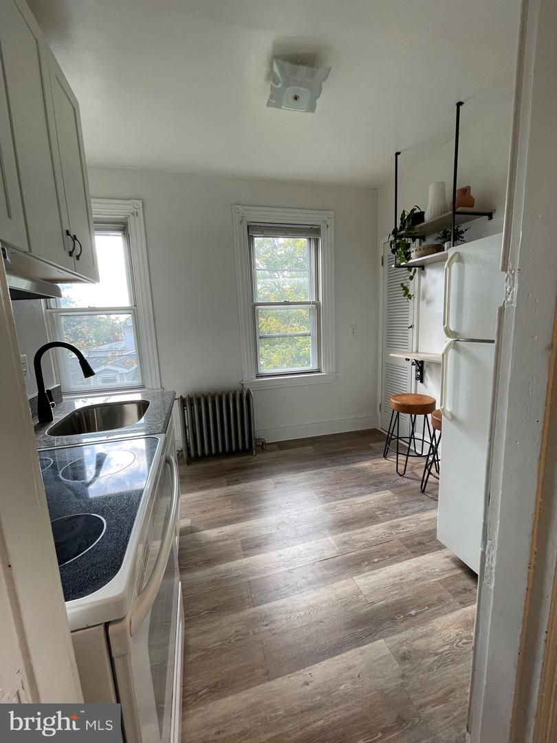 131 Milmont Ave Property Photo 18