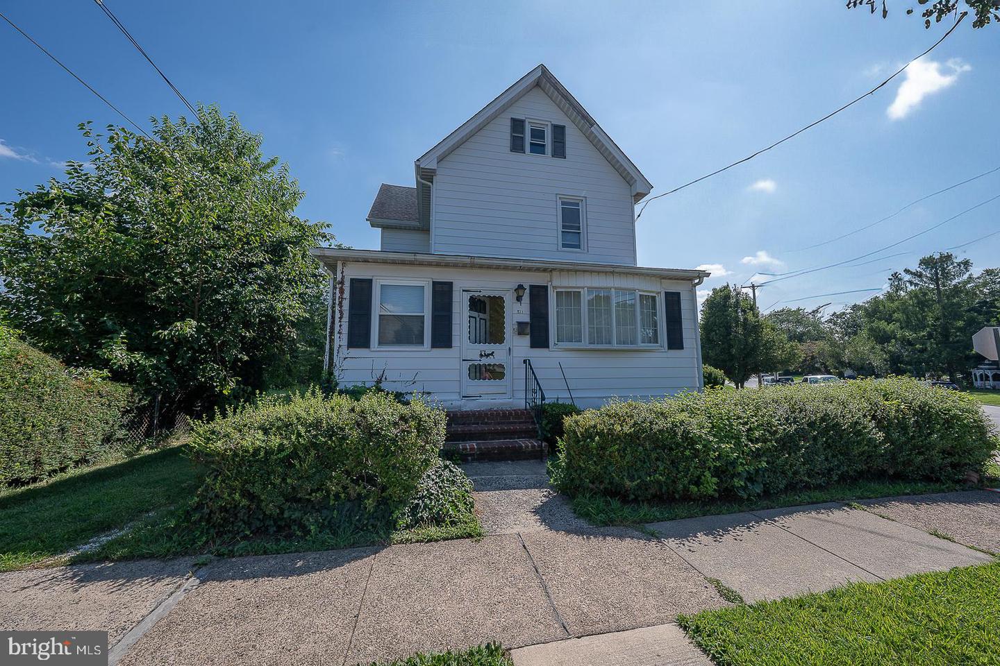 167 & 171 Garfield Ave Property Photo 1